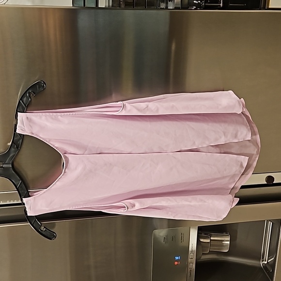 đź’•CUPCAKES AND CASHMEREđź’• Chiffon Sleeveless Blouse ~ Light Pink NWOT - Picture 2 of 5